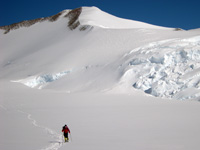 Getting a closer view of the summit of Mount Vinson